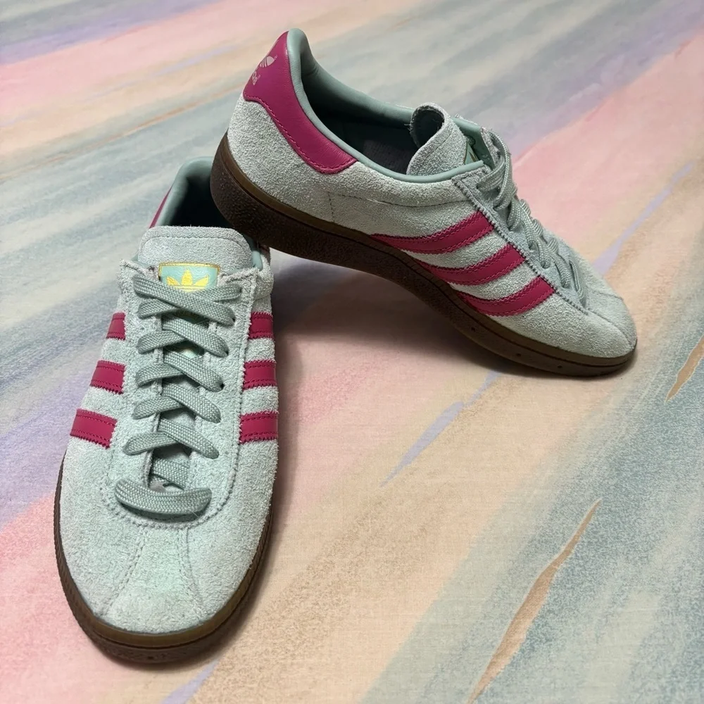 Adidas Munchen Hazy Green/pink Suede Casual Trainers men’s 5.5 / women’s 6.5